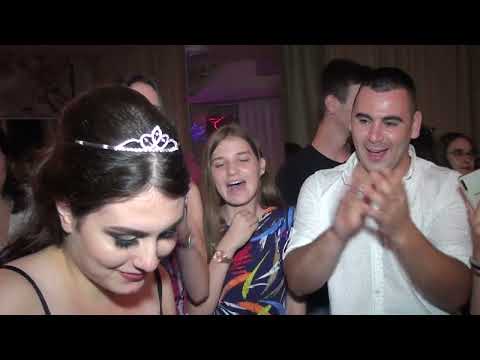 IZNENADJENJE UZ SLAVLJENICKU TORTU REKLA JE DA