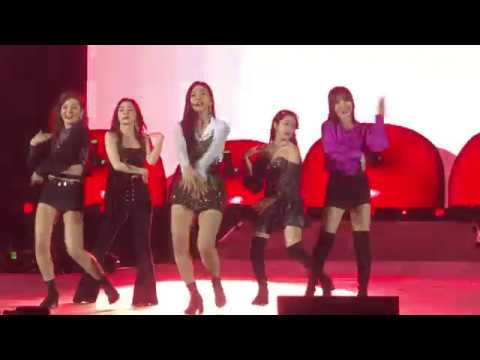 Red Velvet SMTOWN in Santiago Chile 2019 - Red Flavor
