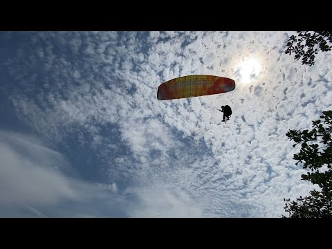 Pouso Voo 227 de Parapente IKE Costa - 12/10/22 - São Vicente