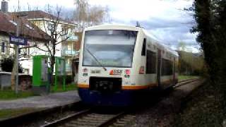 preview picture of video 'Regio-Shuttle der OSB in Achern Stadt (Achertalbahn)'