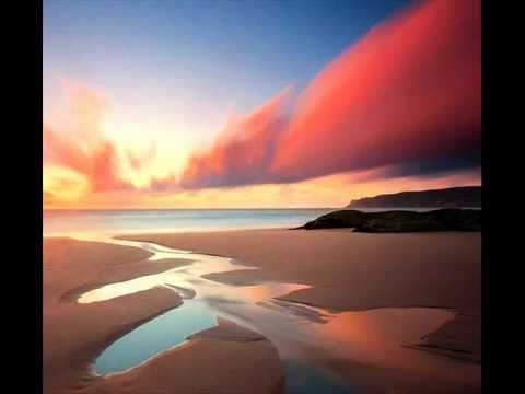 em:t 2295 - Strawberry Girl - Moonbeam