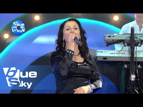 Elma Halili - E shkreta Dynja  (Official video) Weekend Vip