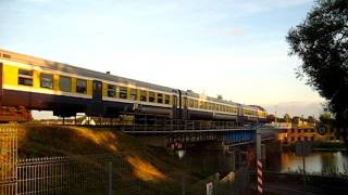 preview picture of video '[LDZ] Latvian Railways DMU from Riga to Daugavpils crossing the Dubna river bridge...'