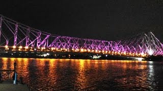 preview picture of video 'Illuminated Howrah Bridge On Ganges River At Calcutta, India HD Video'