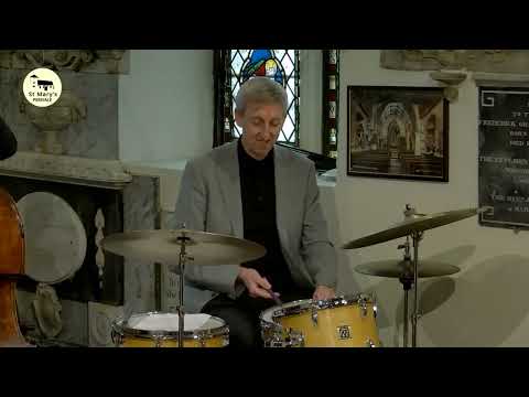 Matyas Gayer Trio - Hungarian Folk Song (Kis kece lányom)