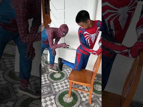 Spiderman vs Spider Gwen  Gwen gave Spiderman an injection  #Marvel #Animation #viral  #trending