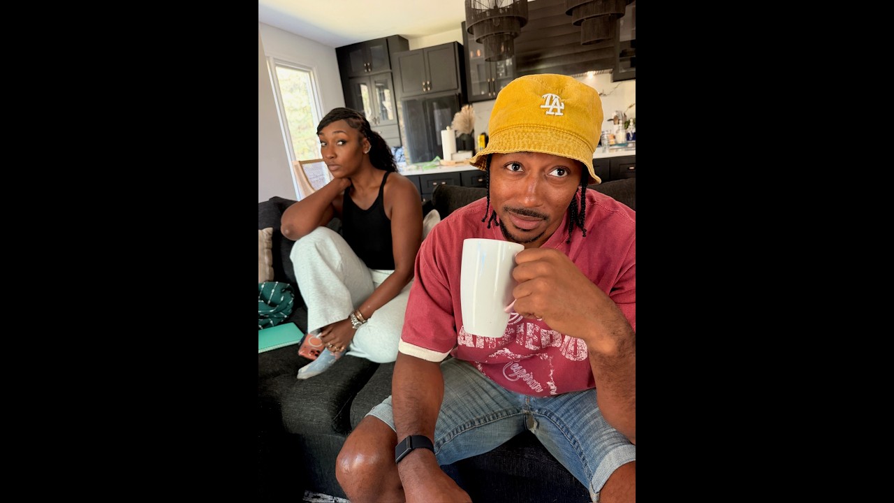 When Rodney wants Shardae to tell him the name of the shoe store she used to work at!