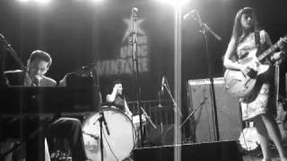 Kitty, Daisy &amp; Lewis - Buggin&#39; Blues