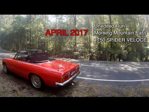Classic 1970's Alfa Romeo - Uncut Mountain Pass - Raw engine sound