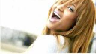 Hotline by Ciara [lyrics] HQ