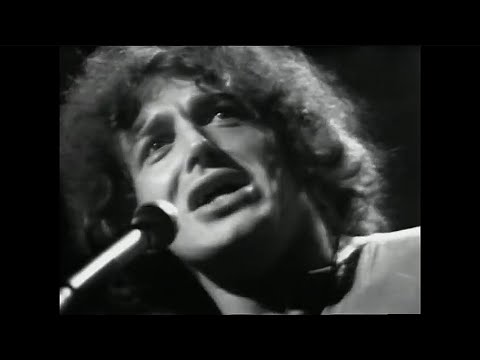 JOE COCKER "With a little help from my friends" (BBC, 1968).