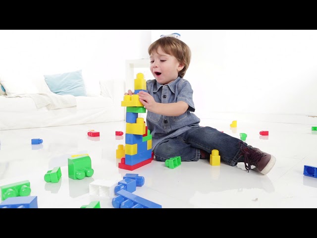 Vídeo relacionado con MEGA BLOKS Juego de construcción Big Building Bag con 60 bloques de construcción grandes y coloridos y 1 bolsa de almacenamiento, para niños de 1 año en adelante, modelo surtido, DCH54