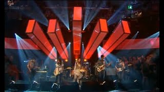 CSS - Let&#39;s Make Love And Listen To Death From Above Live Legendado