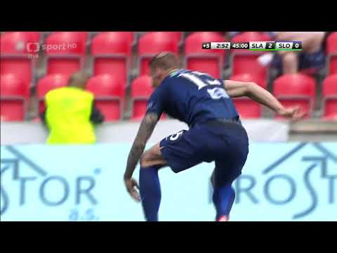 Tomas Kosut,  Defensa central -  Centre back left