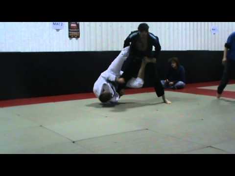 5 u87 Blue Belt   Match 5   Sean Coates (Stealth BJJ) vs  James Fairhead (Mill Hill BJJ)
