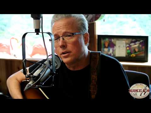 Radney Foster sings "Texas In 1880" live on KOKEFM