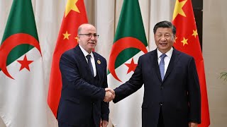 الوزير الأول يُستقبل من قبل رئيس جمهورية الصين الشعبية على هامش القمة العربية الصينية