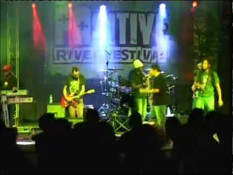 KG Man & Quartiere Coffee - True Story ft. Raphael+Momar Gaye @ Positive River Festival 2013