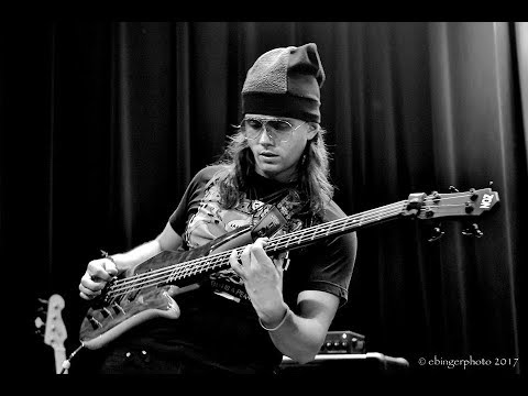 Cody Wright's bass solo intro with Eric Gales 7/14/17