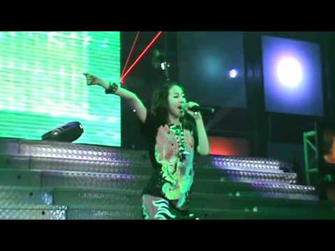 [HD FANCAM] 110604 THE PARTY - 2NE1 DARA In or Out