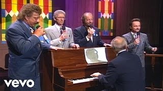 Bill &amp; Gloria Gaither - Daddy Sang Bass [Live] ft. The Statler Brothers