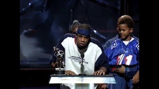 Will Smith, Afeni Shakur and Voletta Wallace present Jay-Z with Best Rap Moonman - 1999 VMAs