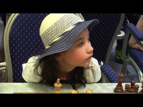 D10 1.2. Agáta Berková - Nina Hudáková 1:0