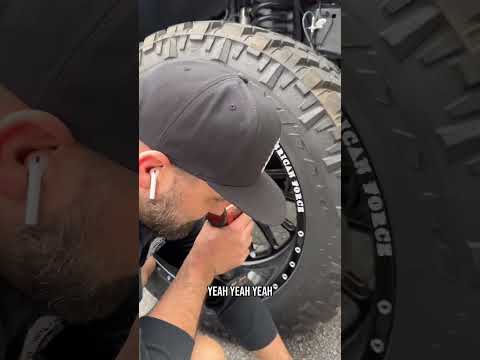 NEW American Force Floating Center Caps Ford F-350 on 26s