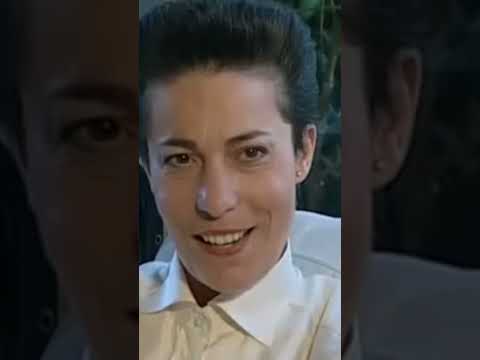 𝐆𝐢𝐮𝐧𝐢 𝐑𝐮𝐬𝐬𝐨: 𝐞̀ 𝐛𝐞𝐥𝐥𝐨 𝐜𝐚𝐧𝐭𝐚𝐫𝐞, 𝐩𝐞𝐫𝐨̀…💔