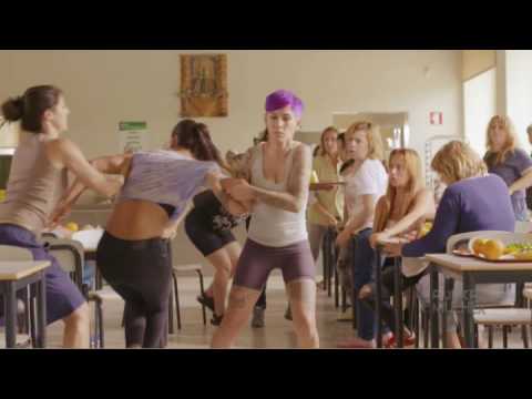 THE ONLY WOMAN FROM MONDAY TO SATURDAY ON TVI