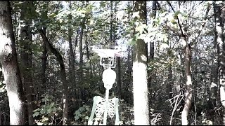 preview picture of video 'Drone DJI Phantom équipé d'un squelette :) — Drony'