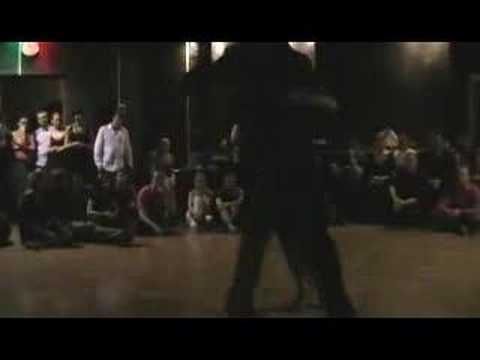  Pablo Rodriguez  is  dancing  to  the  milonga  "  Mi Buenos Aires  "