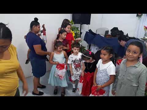 Celebración infantil Defensores de lanFe en San Lorenzo. San Vicente.