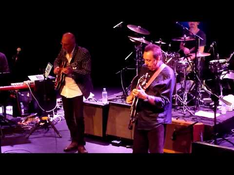 Larry Carlton Quartet with Louie Shelton - Smiles and Smiles To Go