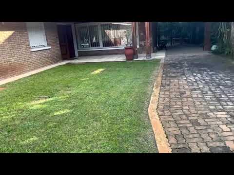 Video de YouTube - Casa en Venta de 5 dormitorios con  Piscina en Carrasco, Montevideo