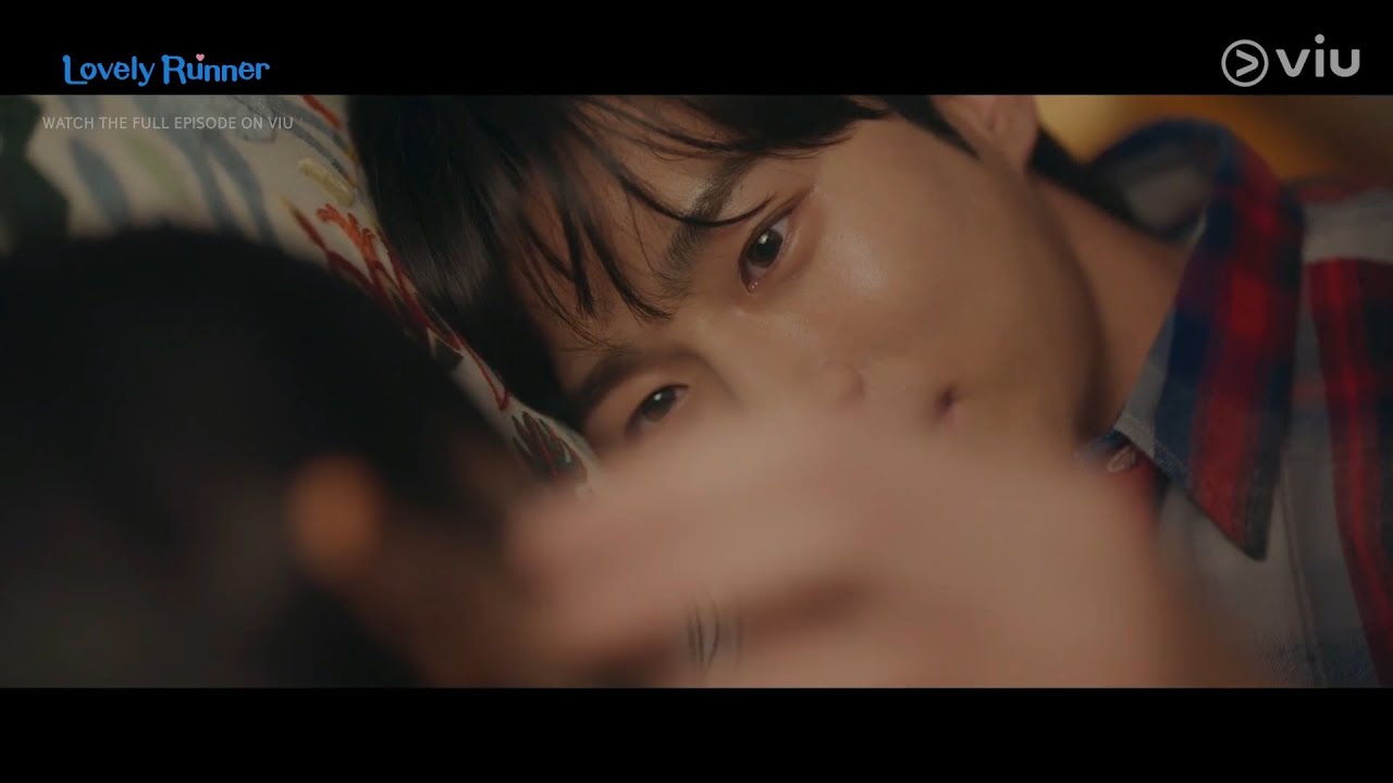 Byeon Woo Seok & Kim Hye Yoon Spend the Night Together | Lovely Runner EP 12 | Viu [ENG SUB]