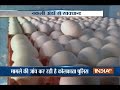 Beware ! The plastic eggs have arrived in the market