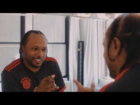 Pyro Melik -  CREASE IN MY SNEAKERS (Official Music Video)