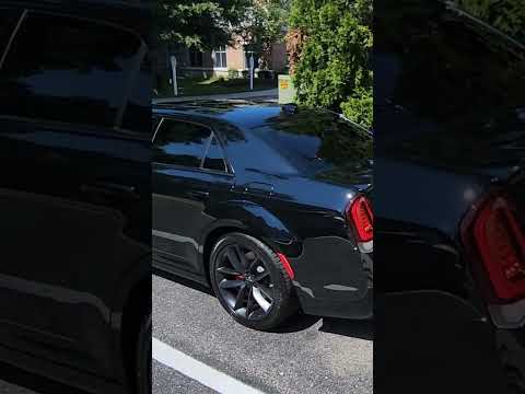 300C 6.4L sounds like a HELLCAT! #coldstart #dodge #Chrysler #viral #shortsfeed #hellcat