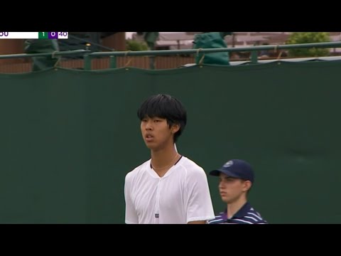 Chinese Tennis Talent Yi Zhou defeats Abel Forger in straight sets!