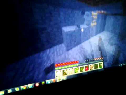 Pelataan minecraftia