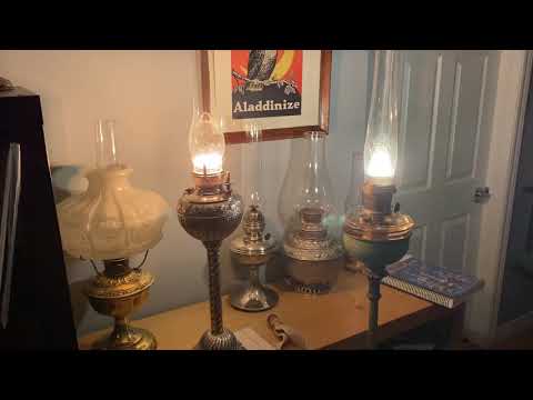 Aladdin Mantle lamp VS Round wick shoot out.