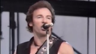 Chimes of Freedom - Bruce Springsteen (live at Radrennbahn Weissensee, East Berlin 1988)