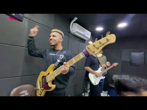 PAI NOSSO / MEDLEY QUE RUJA O LEÃO 🦁 SEM ENSAIO 🛑🔥🔥 TOCANDO NO JANEIRO PROFÉTICO USEM 🎧🎧