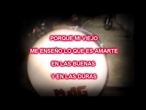"Yo de pequeño me ponía la casaca azul y grana con locura" Barra: Mafia Azul Grana &bull; Club: Deportivo Quito