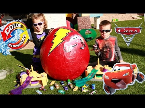 World's Biggest Disney Cars Color Changers Egg Pixar Lightning McQueen & Mater Water Playset
