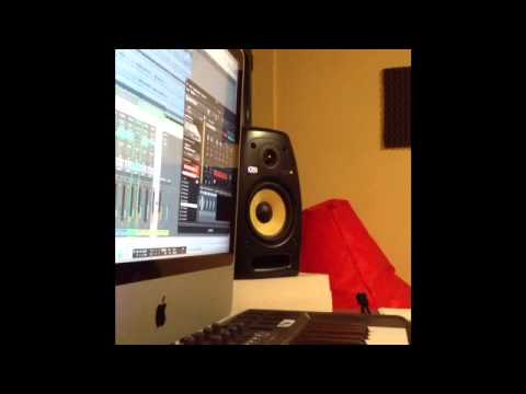 Pregioman // Beatmakin' @ FatBeezStudio