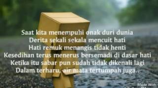 Download lagu Tersenyum lah wahai hati yg sedih mp3