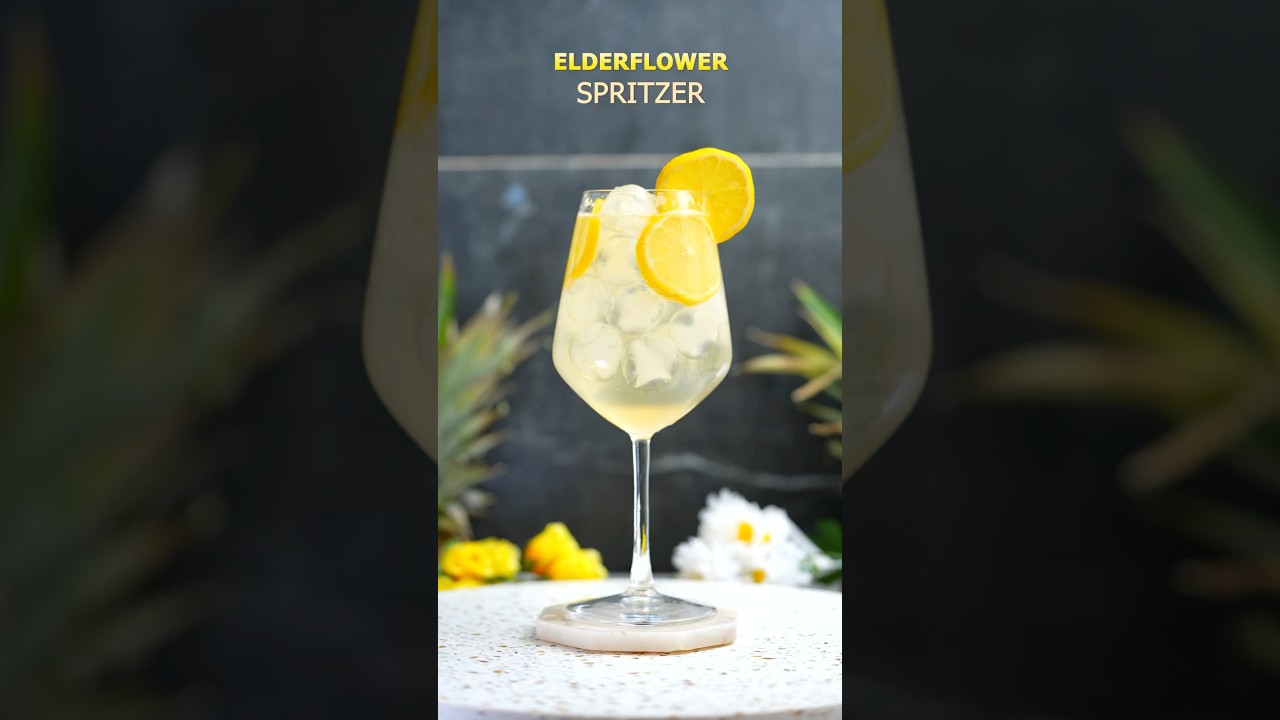 Elderflower Spritzer Spring Cocktail 🌴🌷🌼 #spring #springcocktail #cocktailrecipe #cocktails