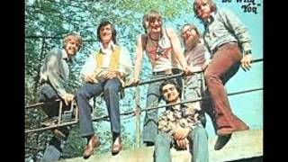 Gallery Sings &quot;Sunday And Me&quot; (1971)